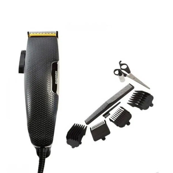 SKU0414 Gemei Hair Clipper GM 806 Mens Hair Trimmer 001 - Profesionalna elektricna masinica za sisanje na zicano napajanje za muskarce, zene, decu... Duzina kabla je 1,7 m sa EU uticnicom. Glava za sisanje sa ostricom od titanijuma je podesiva duzine do 1,2 mm. U kompletu su 4 cesljica (1 x 3 mm, 1 x 6 mm, 1 x 9 mm, 1 x 12 mm). Dodaci u pakovanju su makaze, cetkica za ciscenje, ulje za podmazivanje, uputstvo za upotrebu, cesalj.