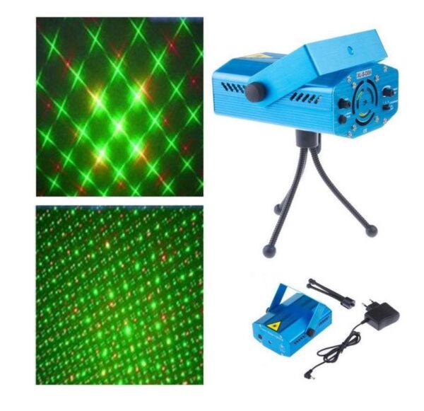 iBello disco Laser LED licht show - Ovaj prelepi laserski projektor će apsolutno poboljšati atmosferu, gde god da ga postavite. Ima stroboskop za ekstra lepe efekte i slike. Ima kompaktan i elegantan dizajn koji vam omogućava da ga postavite bilo gde. Projektor je veoma jednostavan za upotrebu i veoma ga je lako postaviti. Ima zgodno postolje. Ova disko lampa sija prelepom zvezdanom svetlošću u crvenoj i zelenoj boji. Zahvaljujući pametnim i modernim funkcijama, lampa automatski svira uz muziku. Zbog ove svestranosti možete ga koristiti bilo gde, u svom domu, u spavaćoj sobi, na zabavi, u hotelu, na bini i tako dalje. Gde god da ponesete ovaj uređaj sa sobom, biće sigurna zabava.