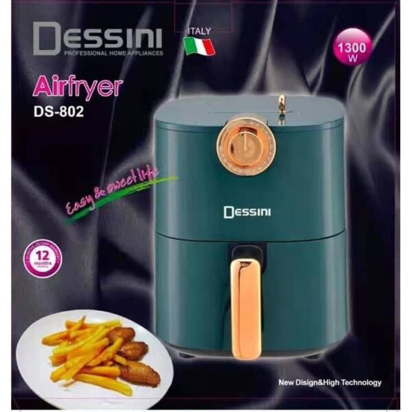 pYHGf0331618737826 739x739 1 - Dessini Airfryer 4.3L je napredni kuhinjski uređaj koji vam omogućava da pripremite ukusne, hrskave i zdrave obroke na brz i jednostavan način. Uređaj koristi tehnologiju vrućeg vazduha za kuvanje hrane, što znači da možete uživati u ukusnim jelima sa manje masnoće i kalorija. Ovaj airfryer ima kapacitet od 4.3L, što je dovoljno za pripremu obroka za celu porodicu. Takođe ima digitalni kontrolni panel koji omogućava lako podešavanje temperature i vremena kuvanja. Možete odabrati između različitih temperatura i vremena kuvanja, tako da možete pripremiti sve, od hrskavih prženih piletina do zdravih povrtnih jela. Jedna od najboljih stvari kod ovog airfryera je to što možete pripremiti različite vrste hrane bez korišćenja ulja, što znači da ćete uživati u hrskavom ukusu bez nepotrebnih kalorija. Takođe, uređaj je lako održavati i čistiti, zahvaljujući svojoj neprijanjajućoj površini i mogućnosti pranja u mašini za pranje posuđa.