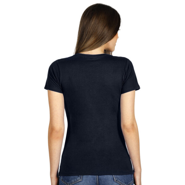 5006420 003 - Ženska majica, blago strukirana, šivena iz tube, dupli štepovi na renderu, rukavima i dnu, dodatni štepovi duž ramena, okovratnik ojačan trakom