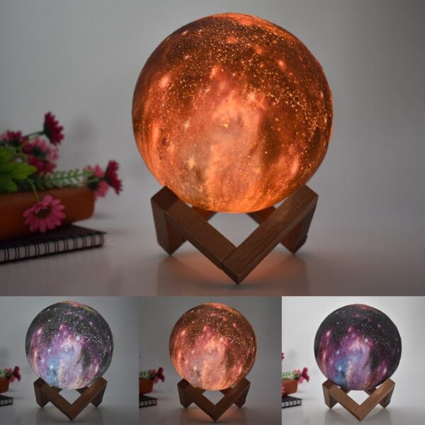 product image 888462811 - Specifikacije: Naziv: 3D Galaxy Moon Lampa Materijali: PVC, ABS plastika, drvo, LED lampa Osvetljenost: Osvetljenost metalne tačke dugim pritiskom biće svetlija Vreme punjenja: 6-8 sati Radno vreme: 6-12 sati (zavisi od osvetljenosti) Osvetljenost svetlosti: 120 lumena Prečnik: 15 cm Boja osvetljenja: Bela, žuta i toplo bela Ulaz za punjenje: DV 5V / 1A Port za punjenje: USB DC 2.5T Kapacitet baterije: 3,7 V 240MAh