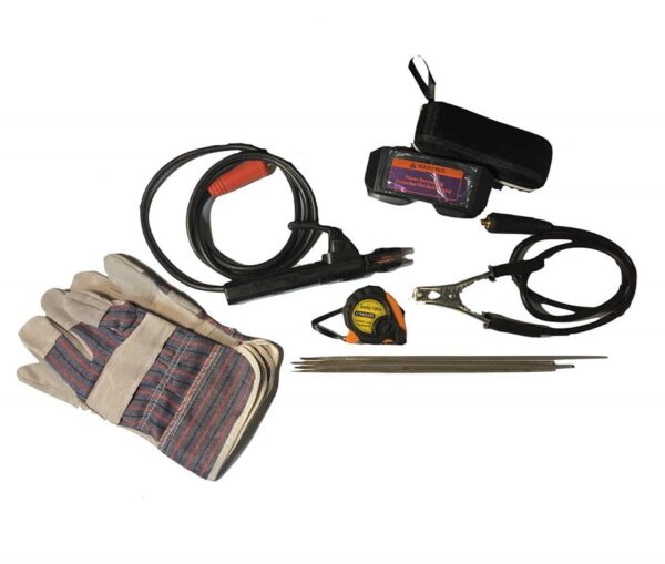 ss1 2 - Paket sadrži: zaštitne rukavice, zaštitne naočare, 4 elektrode