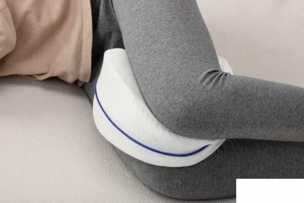 108308886 5ffabdc11a7735 01884332jastuk za noge 1 1 - Jastuk za noge ortopedski Leg pillow za udobno spavanje – Jastuk za noge ortopedski Leg pillow za udobno spavanje Jastuk za noge ortopedski Leg pillow za udobno spavanje – Jastuk za noge ortopedski Leg pillow za udobno spavanje