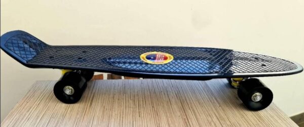 133105481 621dd1ef3300a7 712541651646121126943 - Penny board, skejtbord crni 55cm – Penny board, skejtbord crni 55cm Penny board, skejtbord crni 55cm – Penny board, skejtbord crni 55cm