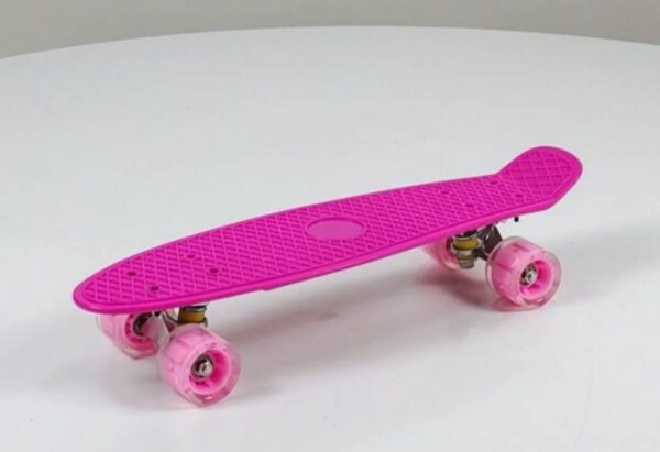 133106485 621dd63aa68ac7 330071601646122536294 - Penny board, skejtbord roze 55cm sa svetelćim točkovima – Penny board, skejtbord roze 55cm sa svetelćim točkovima Penny board, skejtbord roze 55cm sa svetelćim točkovima – Penny board, skejtbord roze 55cm sa svetelćim točkovima