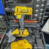 Dewalt aku busilica srafilica 24v sa 2 baterije i priborom