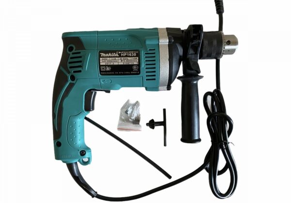 Busilica MAKITA 710W Novo slika O 128871249 - Udarna buslicaSnaga: 710 WBrzina: 0-3,200 / min Hod: 0 - 48.000 / minSteza: 1,5 - 13 mmBušenje (čelik / beton / drvo) : 13/16/30 mmVeličina: 296 x 75 x 204 mmTežina : 1.9 kg