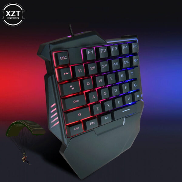 G7 Gaming Keyboard Single Hand Mini Usb Ultra slim Wired 35keys One Handedly Backlight Keyboard for 74acf364 beb5 4997 aa98 94a3304e662f - Profesionalna tastatura za igre Ugrađen čip za igre, sa 3 ms bržom brzinom odziva, tečnijom za igranje igara, savršena za entuzijaste igara da u potpunosti uživaju u zadovoljstvu igara. S