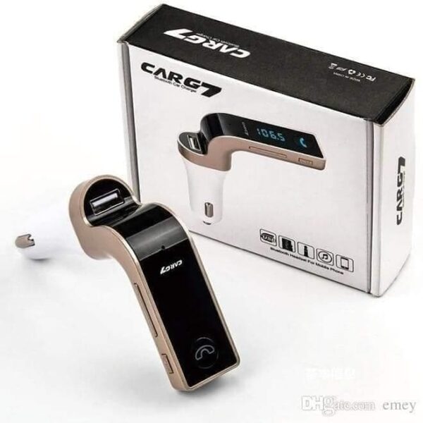 carg7 3u1 fm transmitter bluetooth punjac za auto 377491 - CARG7 – 3u1 uređaj za Vaš automobil
</p> Funkcije: Bluetooth handsfree + FM transmiter + auto punjac od 2.1A, tj. punjac za telefone, tablete i slicno.
</p> Podržava razgovor preko Bluetooth konekcije sa telefonom, automatski se prekida muzika i mozete se javiti na telefon. Isto se prekida i muzika sa telefona, kao i sa USB fleške ako je priključena na transmiter.
Odličan kvalitet zvuka i mikrofona.
</p> Povezivanje i puštanje muzike i primanje poziva preko telefona putem Bluetooth veze
klasičan Mp3 plejer sa USB fleške i microSD kartice
punjač jer preko USB-a, može puniti mobilni telefon
Bluetooth Handsfree funkcija omogućava da preko ugrađenog mikrofona vršite razgovor dok svog sagovornika čujete preko zvučnika u kolima
</p> Ima eliminaciju ehoa DSP i buke CNC, kristalan zvuk
Nema ograničenja za kartice i USB fleševe.
Kolicina:CARG7 – 3u1 FM Transmitter + Bluetooth + Punjač za auto količina
1
</p> Tehničke karakteristike:
– Frekventni opseg:20Hz-15Khz
– Frekvencije FM: 87.5-108MHz (preporučujemo prvu frekvenciju od 87.5 za korišćenje, nikad skoro da nema stanica na njoj)
– Podržani formati: MP3, WMA
– Radna voltaža: 12-24V (12V, 24V)
– SNR Ratio > 85dB
– Mic range: 0-2m
– Audio distortion degree: <0.1%
– Potrošnja : 1W
– Rastojanje prenosa FM i BT: 10m
</p>