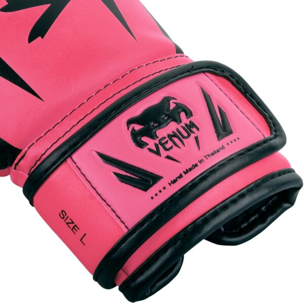 oewjjg - Venum bokserske rukavice su dizajnirane da budu još izdržljivije i da mogu zdržati kontinuiranu intenzivnu upotrebu.