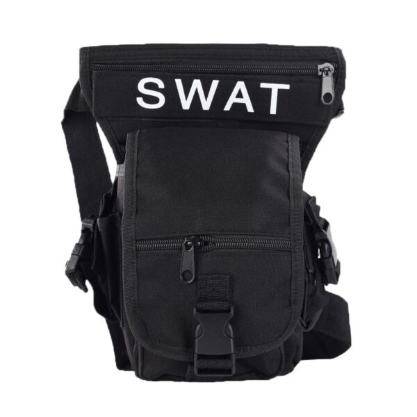 swat torbica1 min - SWAT Torbica ima postavljen džep sa dvosmerne patentnim zatvaračem, u kome postoji prostor za male predmete. Dizajnirana za transport i rukovanje osnovne opreme i raznim dodacima i dokumentima.