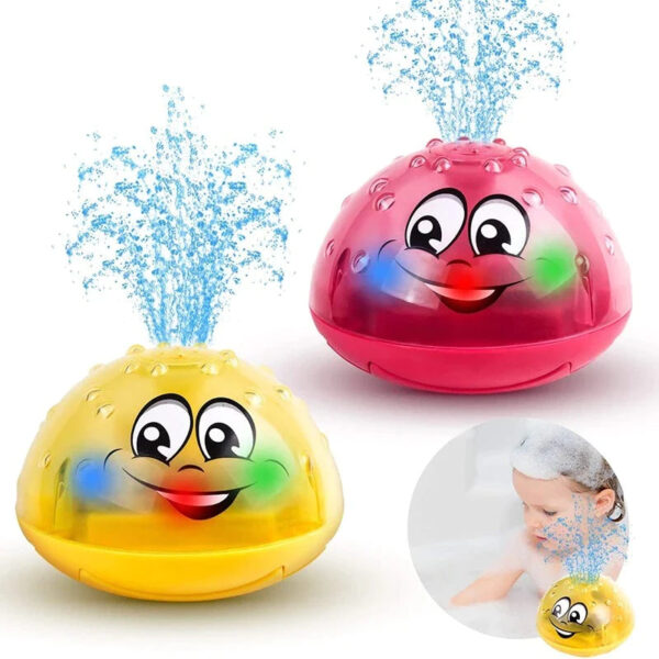 Baby Light Up Bath Toys Automatic Water Spray Toy Space UFO 2 In 1 Light Bath jpg Q90 jpg - Ufo Smeško je igračka koja se može koristiti u vodi, davajući efekat fontane, koja svetli, dete će biti oduševljeno i neće plakati dok se kupa. Mogu se igrati i van vode, Smeško će se kretati sa sve muzikom i svetlosnim efektima i izbegavati ''prepreke''.