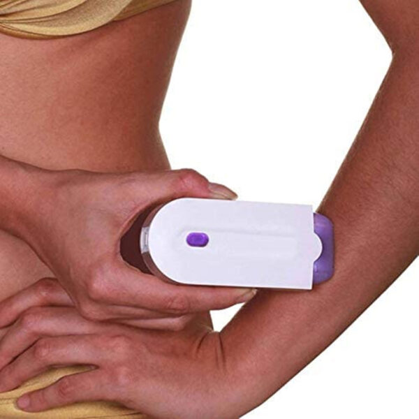 Finishing Touch epilator 17 - Postignite profesionalne rezultate zahvaljujući jednom proizvodu i uživajte u glatkom telu bez muke. Zahvaljujuči prakitčnom i funkcionalnom dizajnu neželjene dlačice, crvenilo, upale, iritacije i urasle dlake- otići će u zaborav. Finishing touch epilaotr je sve što je potrebno da vaša koža bude besprekorna!