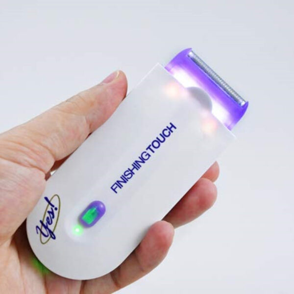 Finishing Touch epilator 3 - Postignite profesionalne rezultate zahvaljujući jednom proizvodu i uživajte u glatkom telu bez muke. Zahvaljujuči prakitčnom i funkcionalnom dizajnu neželjene dlačice, crvenilo, upale, iritacije i urasle dlake- otići će u zaborav. Finishing touch epilaotr je sve što je potrebno da vaša koža bude besprekorna!