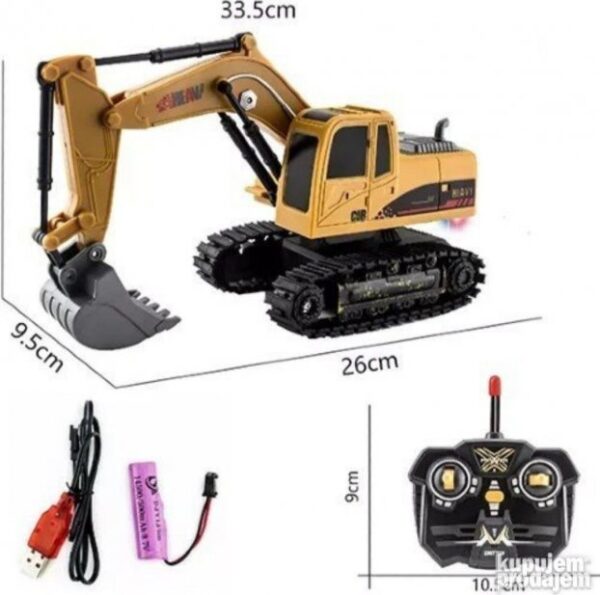 big 144456942 638132d559dc19 670935879d85880e 26b3 4 - Opis proizvodaBager igračka na daljinski je sjajan poklon za svakog dečaka. Oni obožavaju razna vozila i radne mašine a naročito one na daljinsko upravljanje. Ovakva moćna mašina je neophodna na svakom gradilištu a svaki dečak će ostati bez teksta kada ga vidi. Ovaj veliki bager na daljinsko upravljanje ima mnogo funkcija koje čine ovu igračku super zabavnom. Bager za dečake možete voziti u svim pravcima i pomoću daljinskog upravljati kašikom. Ovaj bager za decu dolazi sa punjivom baterijom pa ne morate kupovati nove čim se zaigrate. Vrhunski dizajn podseća na najmodernije gradjevinske mašine. Materijal je metal kombinovan sa plastikom. Velika teška i kvalitetna igračka koja će dugo trajati i biti nezaboravan poklon. Dimenzije pakovanja su 335x18x13cm. Daljinski upravljač baterije( 2×1.5V AA)nisu uključene u ponuduBaterija za bager punjiva dolazi u setu sa kablom za punjenje