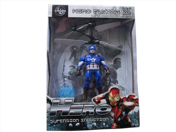 leteci heroj 5425636129805 71793782437 - Flying Captain America figura je realistična igračka za dečake koji vole i koji su fanovi Kapetana Amerike. Figura je inspirisana Marvelovim junakom i  još je zanimljivija i zabavnija jer može leteti. Figura je izrađena od netoksične plastike tako da je bezbedna za igru vaše dece. Preporučena je za uzrast 3+ godine.